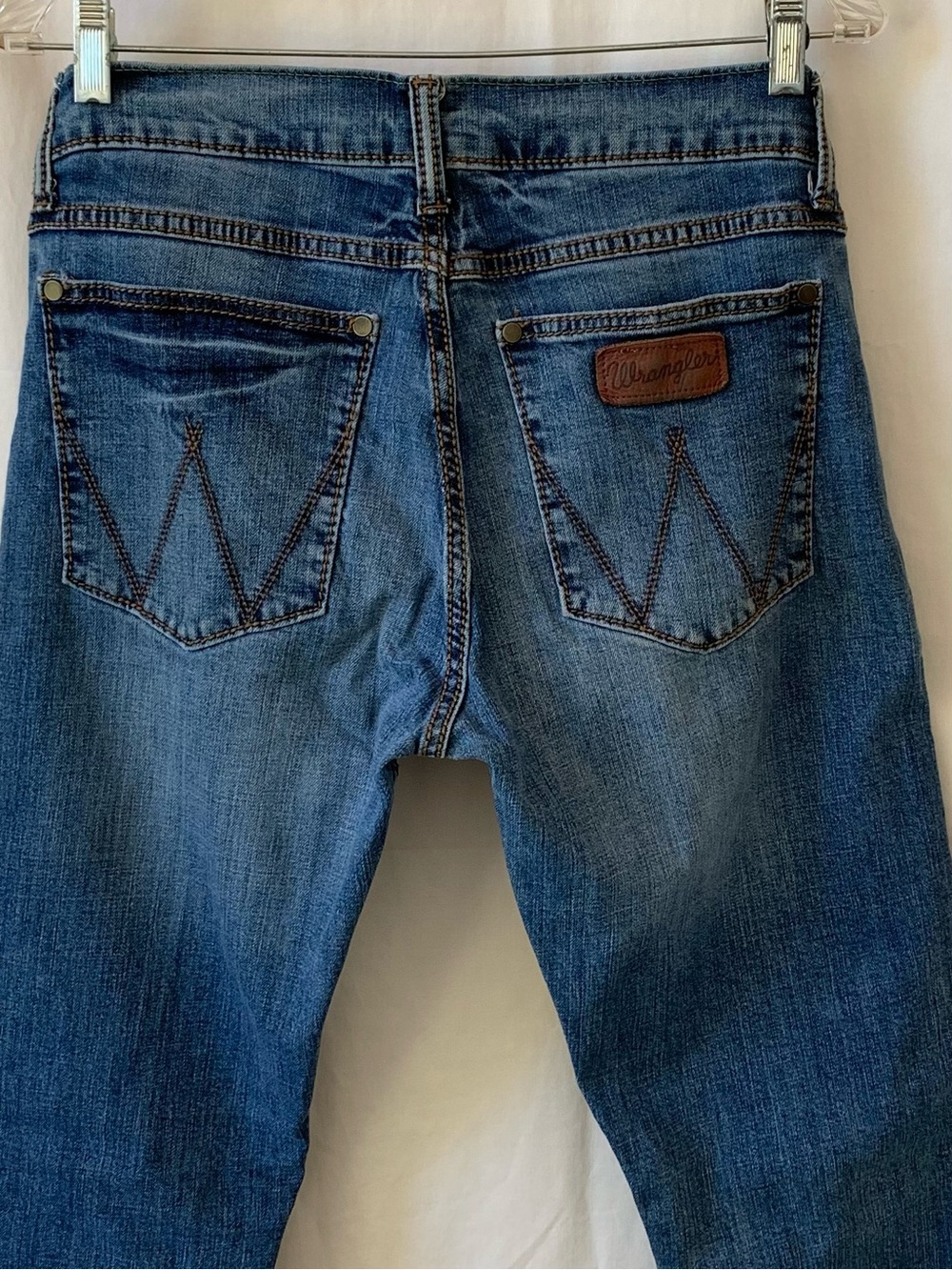 Wrangler Slim Straight Medium Blue Women's Jeans - Size 30